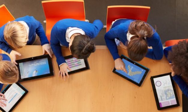 Digitalisasi Sistem Pendidikan Nasional